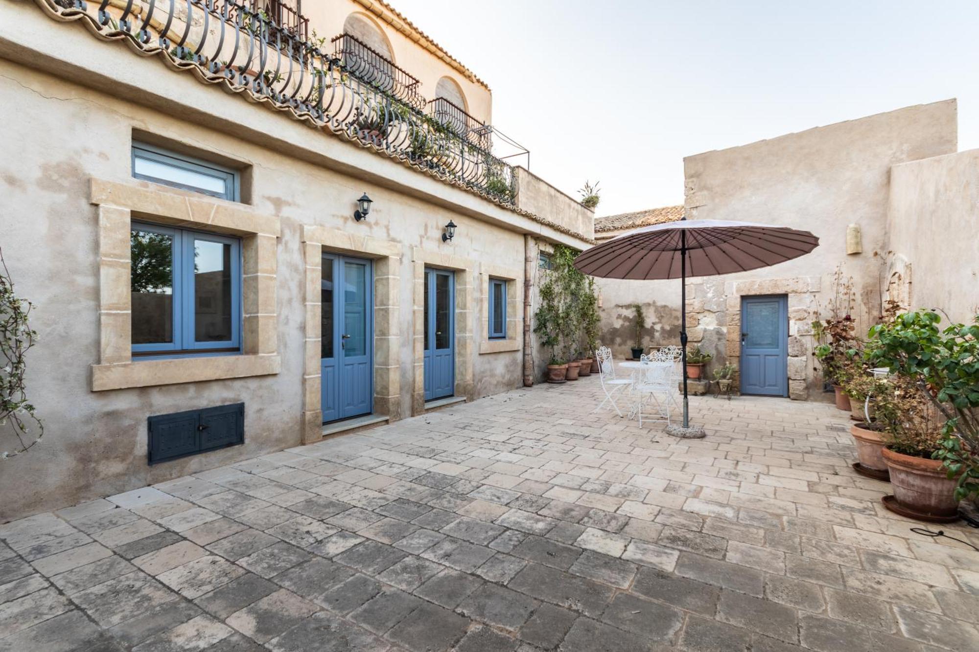 Masseria Costanza Vendicari Noto Exterior photo
